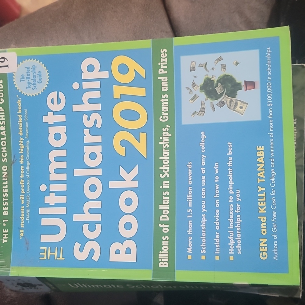 The ultimate scholarship book 2019 Gen Kelly Tanabe